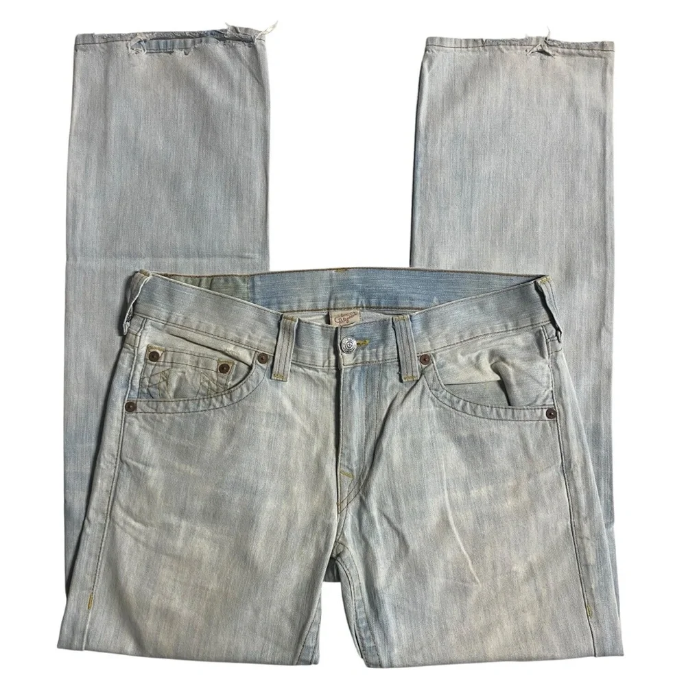 Vintage Men’s True Religion Bobby Lightwash Distressed Jeans